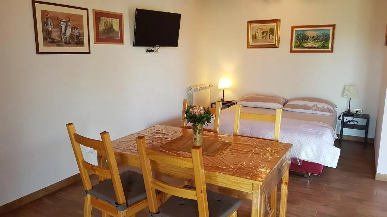 Apartment Teidi With Pool Ližnjan Kroatië